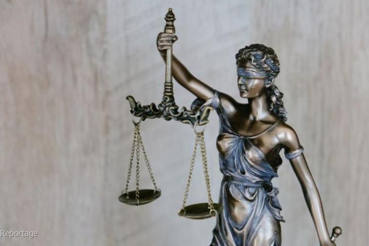 وكیل فرنیان فر وكیل متخصص كیفری