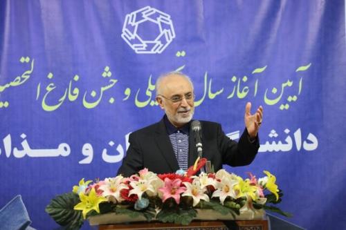 علم هسته ای در کشور ما برای نجات انسان ها مورد استفاده قرار می گیرد