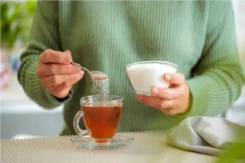 آیا شیرین کننده های مصنوعی جایگزین سالم تری برای شکر هستند؟