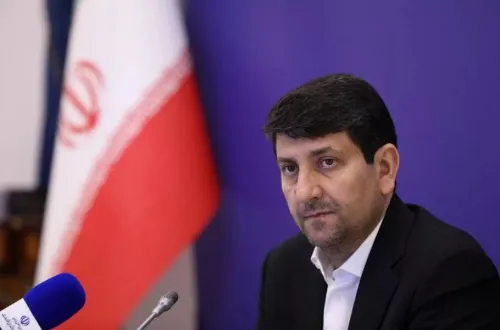 پیام رسان های داخلی باید به استقلال مالی برسند
